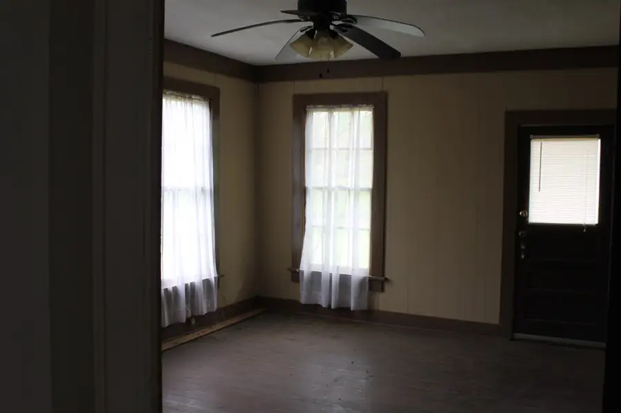 306 S Harrison, San Augustine, TX 75972 - #3