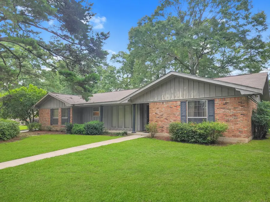 906 Richardson Drive, Jasper, TX 75951 - #2