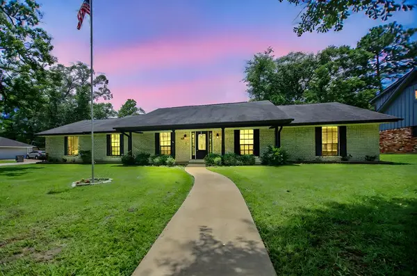 1308 Brook Hollow Drive, Lufkin, TX 75904