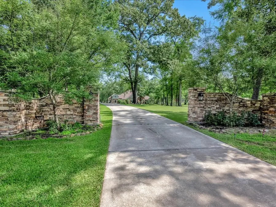 410 Brentwood Drive, Lufkin, TX 75901 - #2