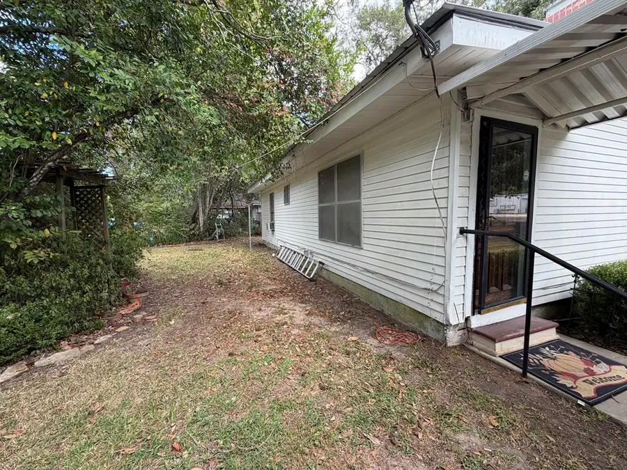 642 Tx Hwy 62, Buna, TX 77612 - #3