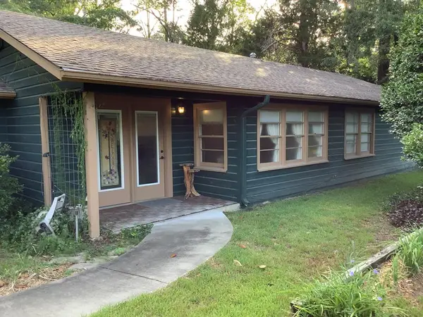 1520 W Court Street, Newton, TX 75966