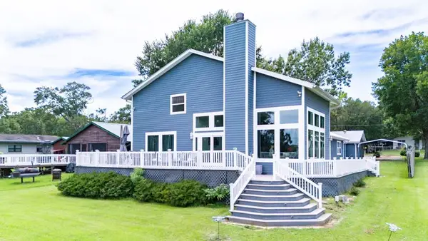 321 Paradise Drive, Zavalla, TX 75980