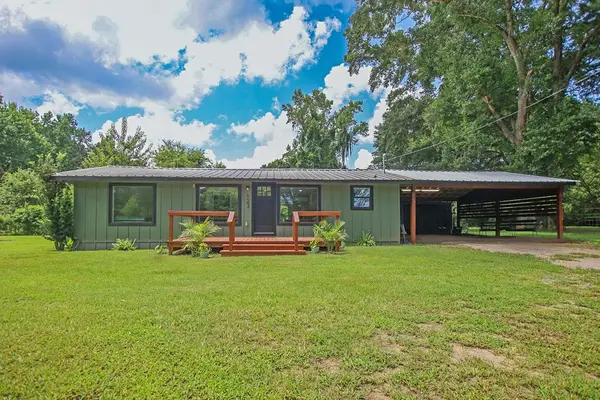 123 Friends Lane, Huntington, TX 75949