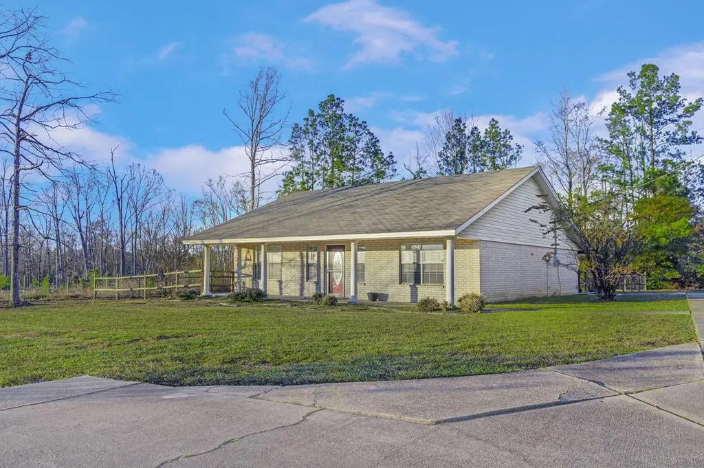 900 Highway 63 W, Jasper, TX 75951 - #1