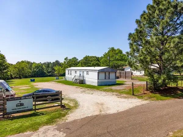 361 Townsend Street, Zavalla, TX 75980