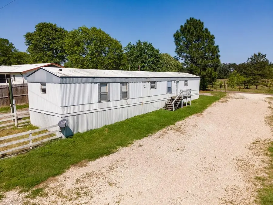 361 Townsend Street, Zavalla, TX 75980 - #2