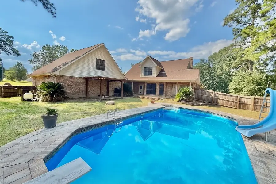 160 Erwin Street, Hemphill, TX 75948 - #3