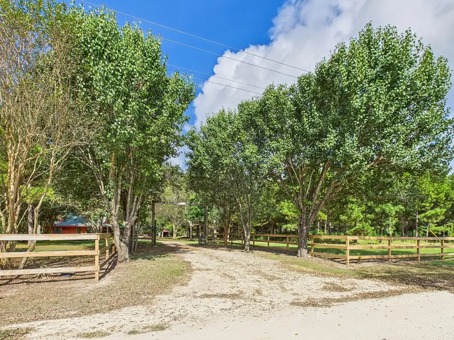 517 County Line Road, Kennard, TX 75847 - #2