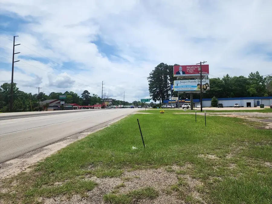 250 E Gibson Street, Jasper, TX 75951 - #3