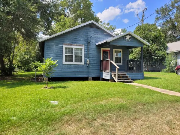 205 Lelia Street, Kirbyville, TX 75956