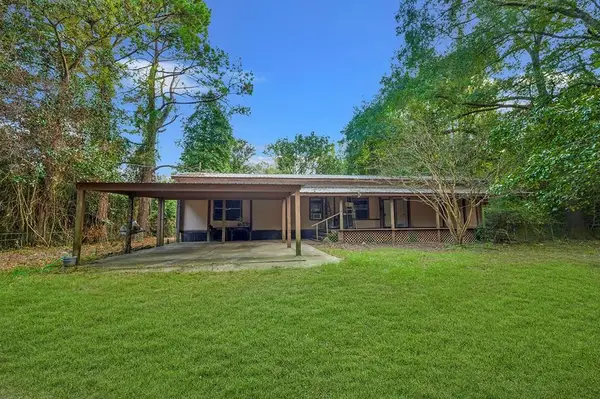 756 Bradshaw Drive E, Brookeland, TX 75931