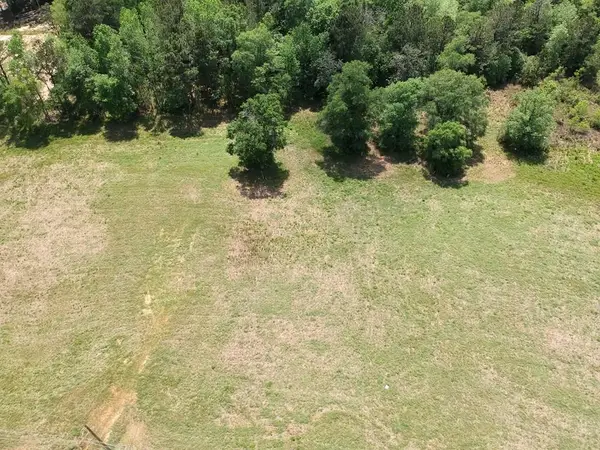 Lot 131 Green Valley Trail, Hillister, TX 77624