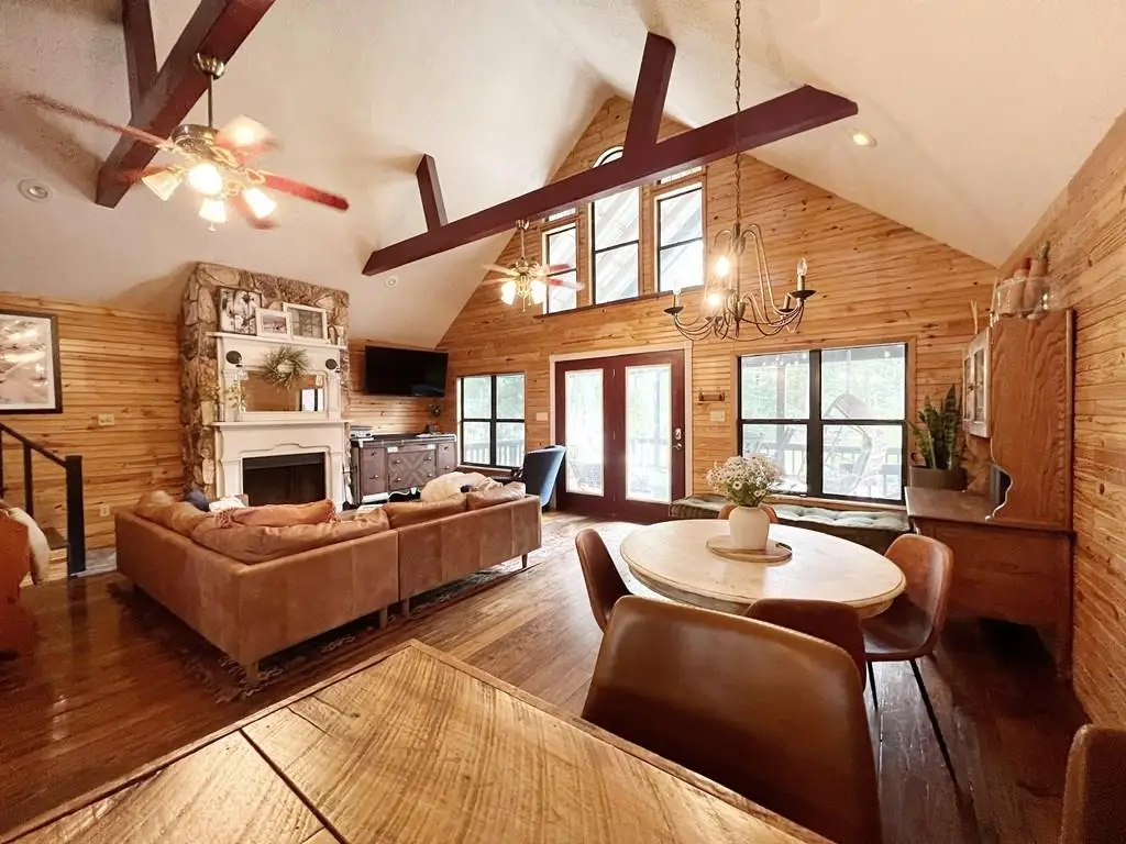 317 Shorewood, Zavalla, TX 75980 - #1