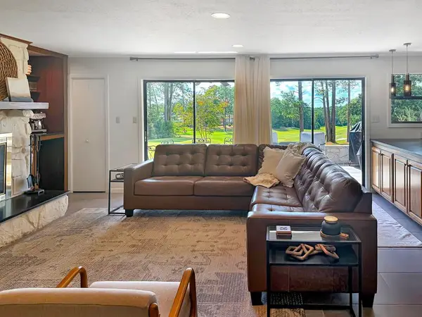 211 Watchhill Road, Brookeland, TX 75931