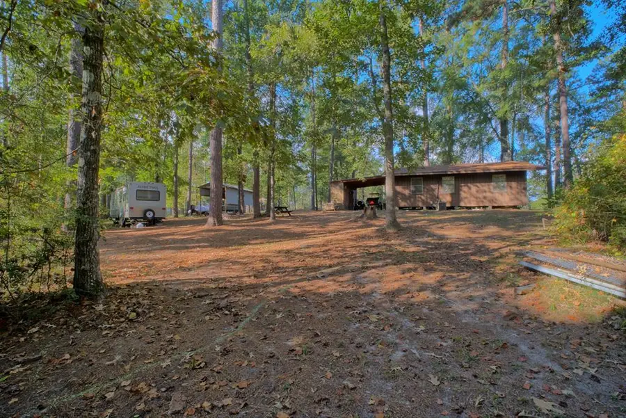 90 W Easy Street, Burkeville, TX 75932 - #2