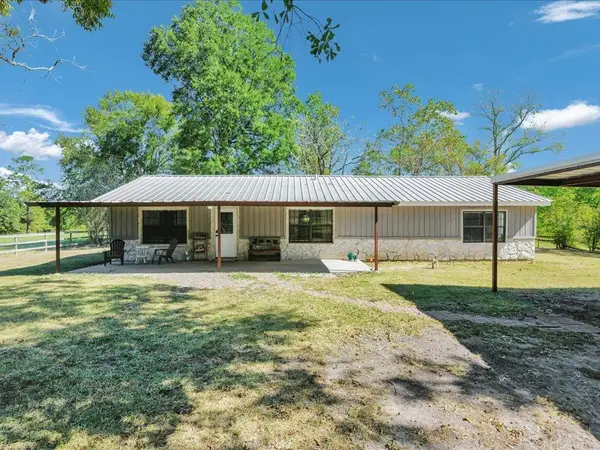 884 Crippin Road, Huntington, TX 75949