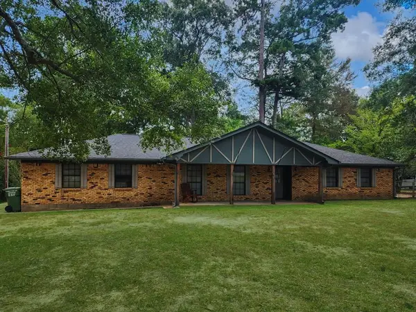 581 Emerald Drive, Jasper, TX 75951