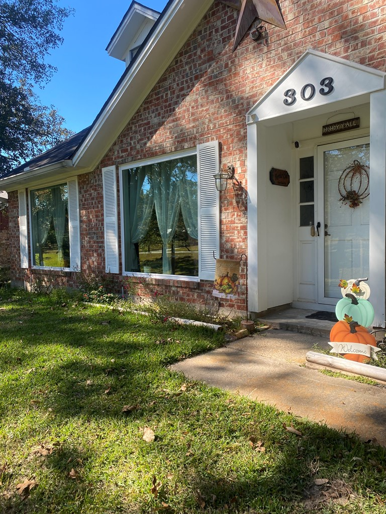 303 Chimney Rock Drive, Lufkin, TX 75904 - #2