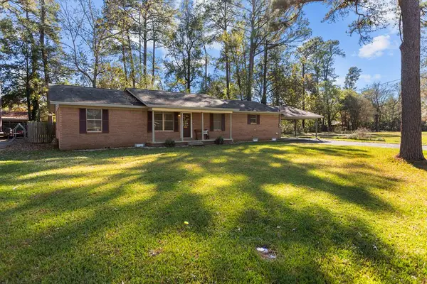 1307 Wildbriar Drive, Lufkin, TX 75904