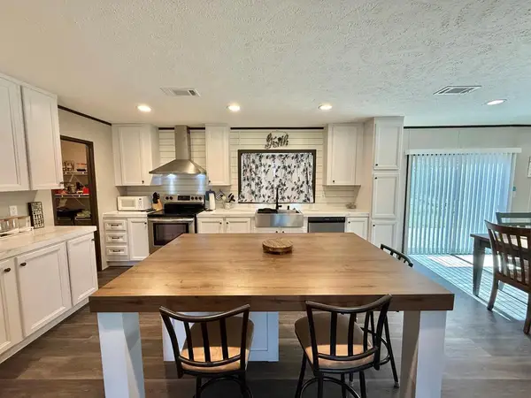 449 Eastwood Loop, Hemphill, TX 75948