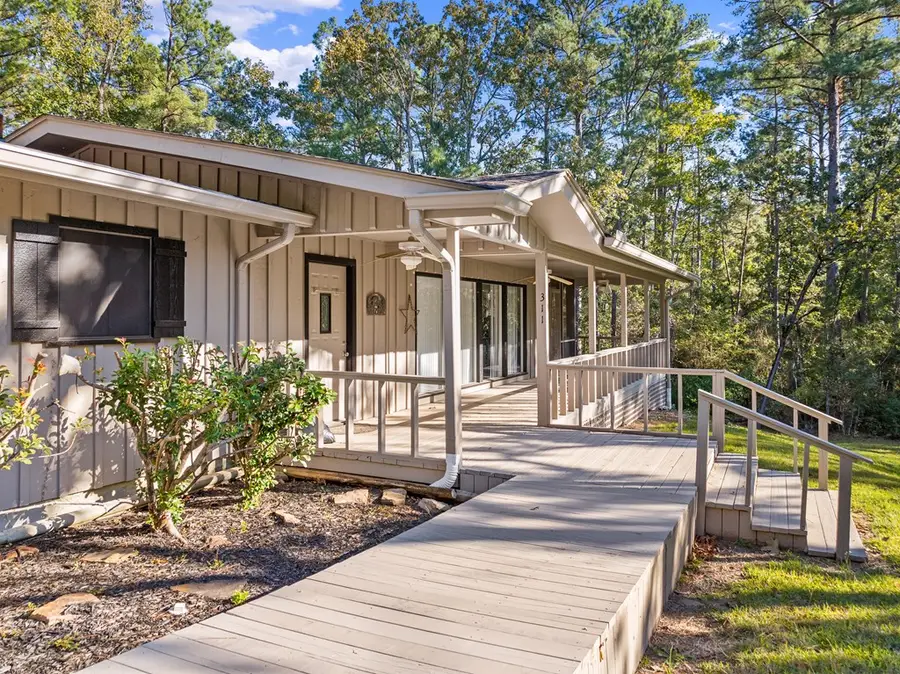 311 Rayburn Blvd, Brookeland, TX 75931 - #3