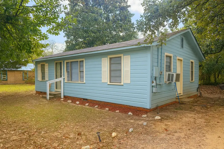 2107 Fussell St, Nacogdoches, TX 75964 - #2