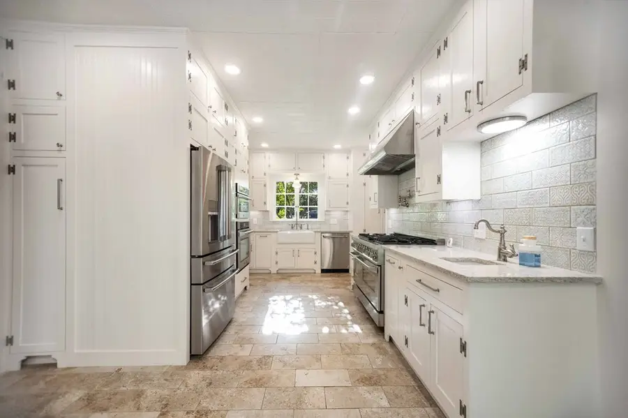 907 Southwood Drive, Lufkin, TX 75901 - #2