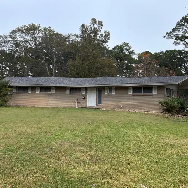 1207 Southwood Drive, Lufkin, TX 75904