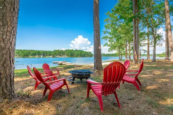 110 Fishers Point, Burkeville, TX 75932