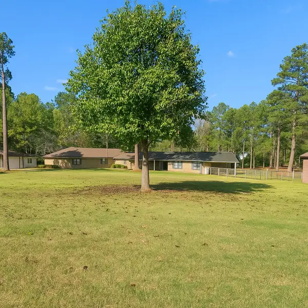 140 Edgewood Circle, Brookeland, TX 75931