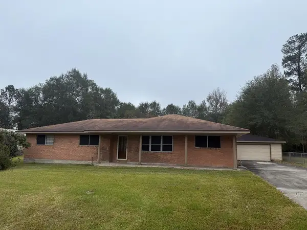 411 E Stadium Street, Kirbyville, TX 75956