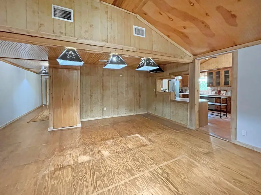 207 Arrowcrest Drive, Brookeland, TX 75931 - #3