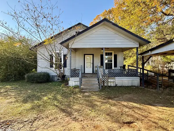 208 Boyd Street, Pineland, TX 75968