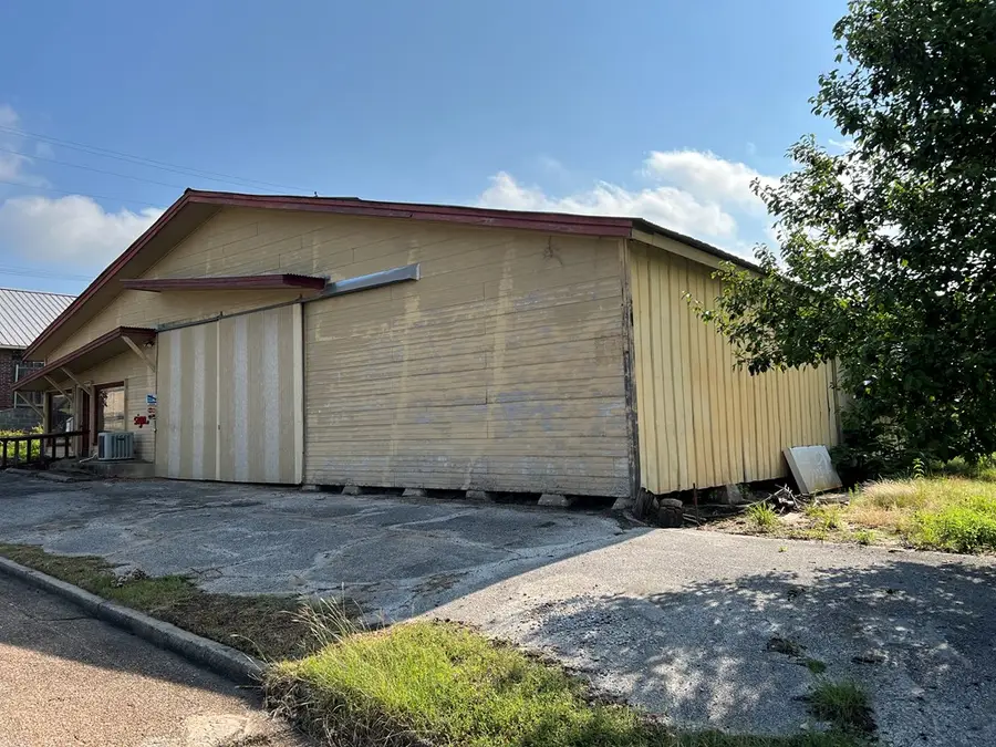 132 S Austin Street, Jasper, TX 75951 - #2