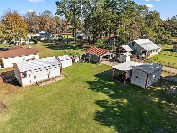 195 Gail Street, Huntington, TX 75949
