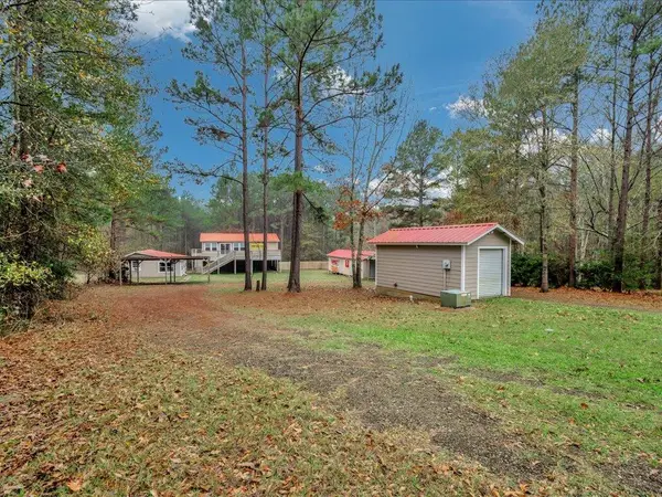 225 County Road 3360, Broaddus, TX 75972