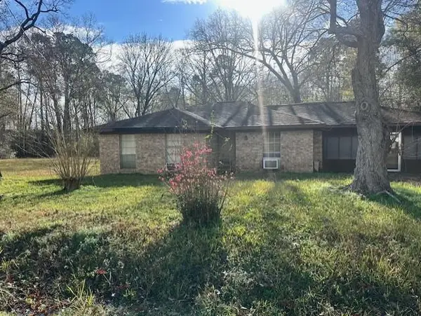 224 Beech Drive, Zavalla, TX 75980