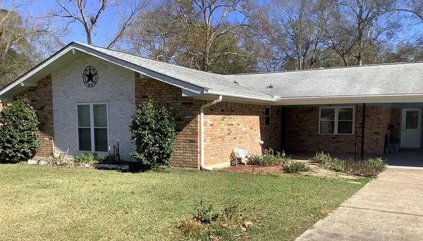 2106 Pinecrest, Jasper, TX 75951
