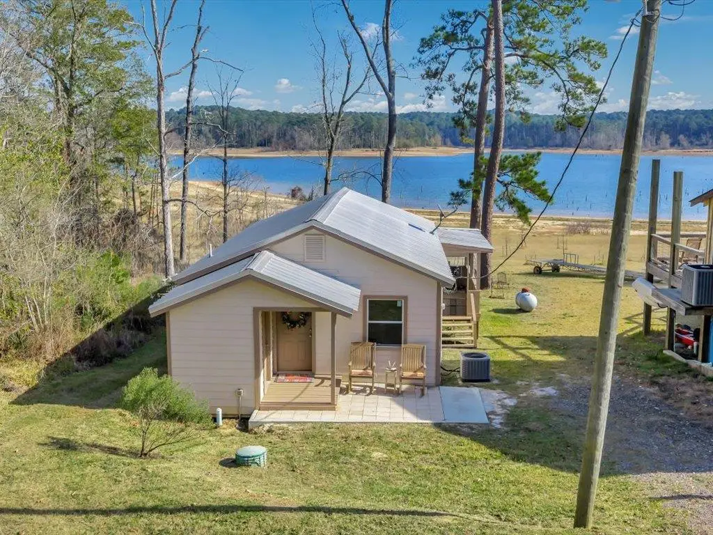 175 County Road 4754, Broaddus, TX 75929 - #1