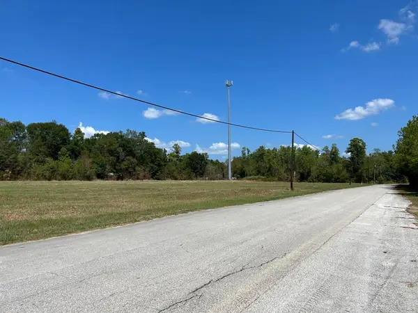 2209 East Denman Avenue, Lufkin, TX 75901