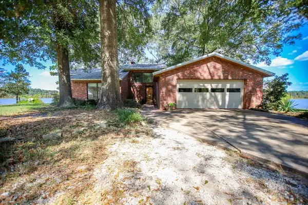 772 Boonwood Road, Huntington, TX 75949