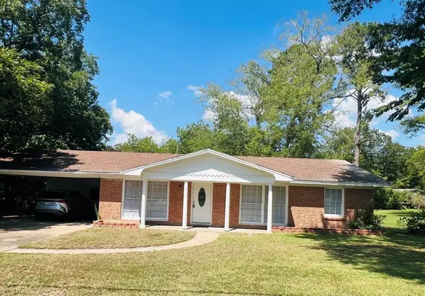 910 Russell Avenue, Lufkin, TX 75904