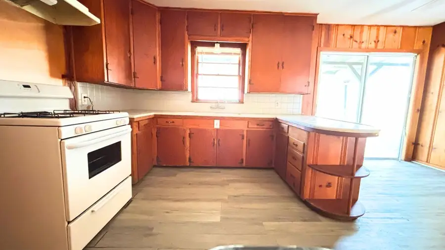 404 Dogwood Trail, Lufkin, TX 75904 - #3