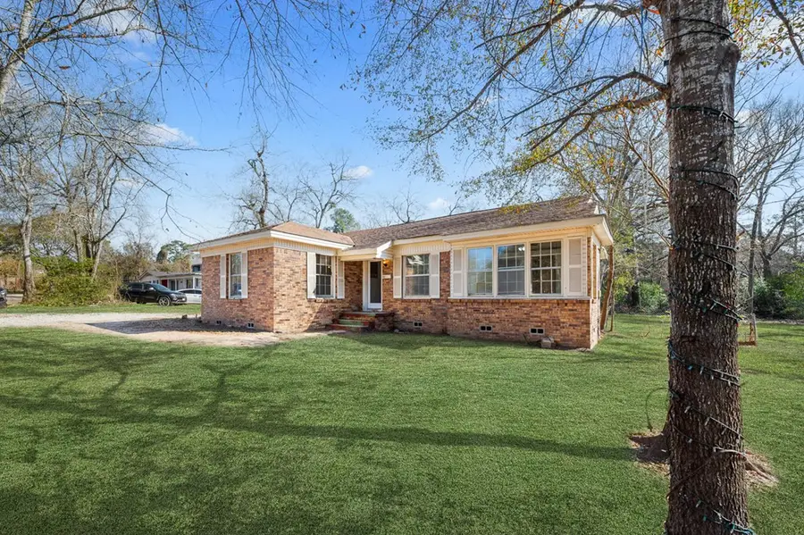 1301 Pershing Avenue, Lufkin, TX 75904 - #2