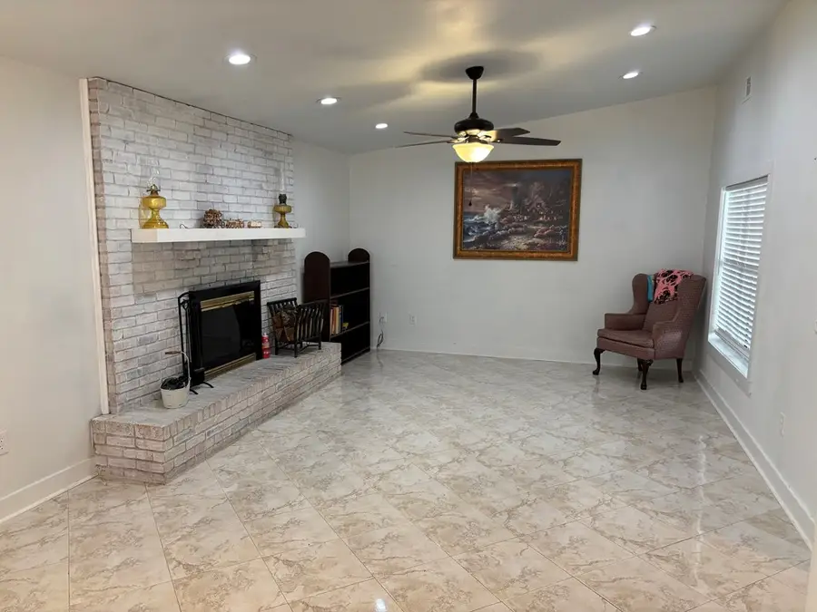 409 Lynn Avenue, Lufkin, TX 75904 - #3