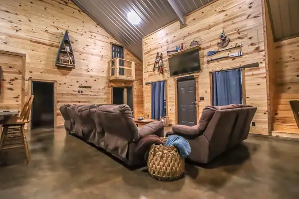 222 Parkside Drive, Zavalla, TX 75980