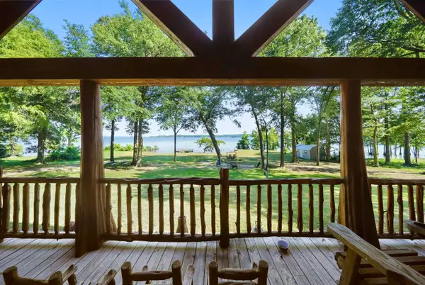 520 Mccoury Loop, Milam, TX 75959