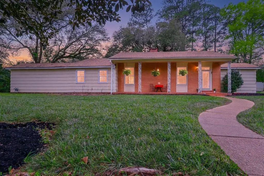 615 N Reid Street, Woodville, TX 75979 - #1