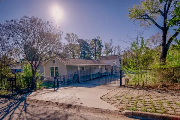 205 Carroll Street, Center, TX 75935